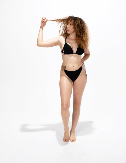 BLACK CUTOUT TRIM DETAIL BIKINI SET