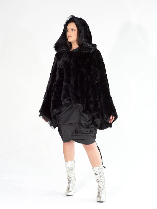 FAUX FUR RUFFLE TRIM SHAWL