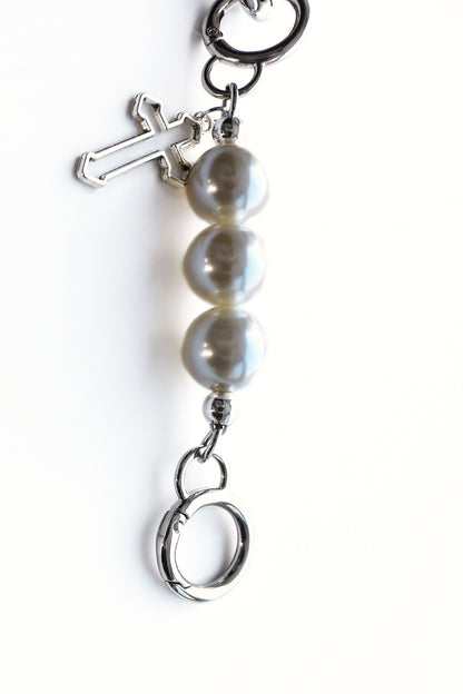 PEARL SKULL HOLLOW CROSS KEYCHAIN
