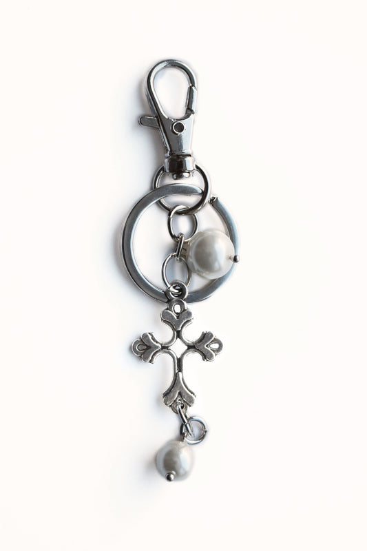 DOUBLE PEARL CROSS KEYCHAIN